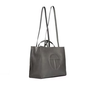 These telfar bags are very rare to find now !!